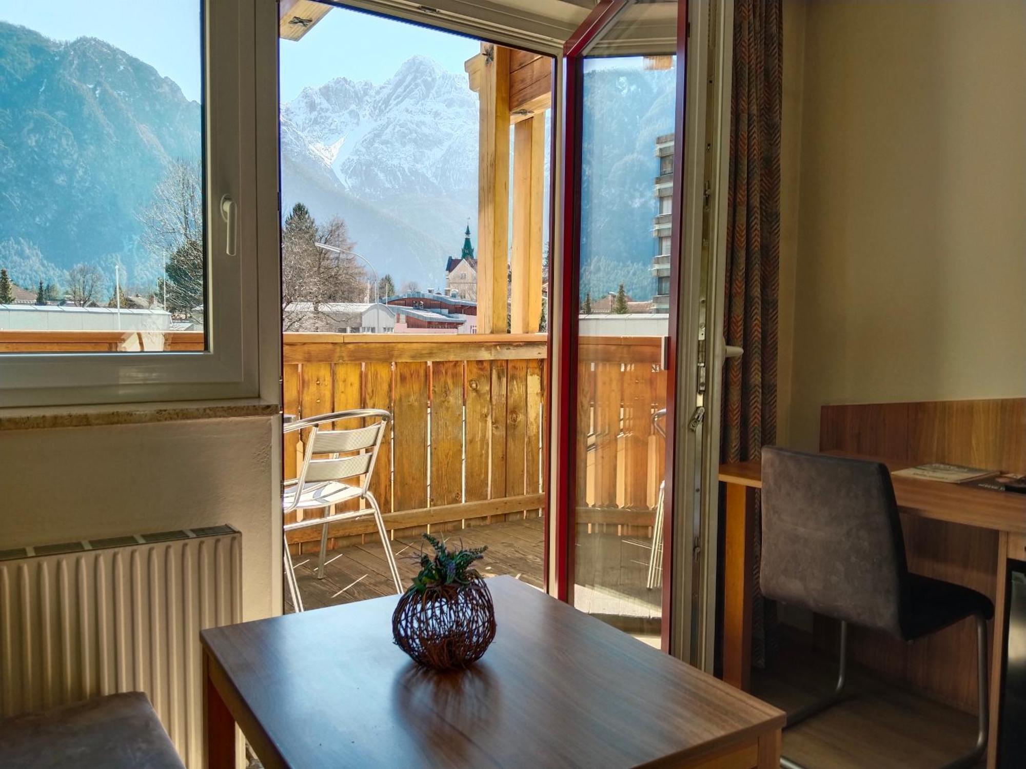 Dolomitenhotel Лиенц Екстериор снимка