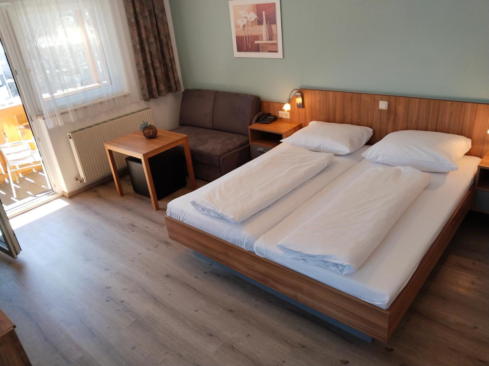 Dolomitenhotel Лиенц Екстериор снимка