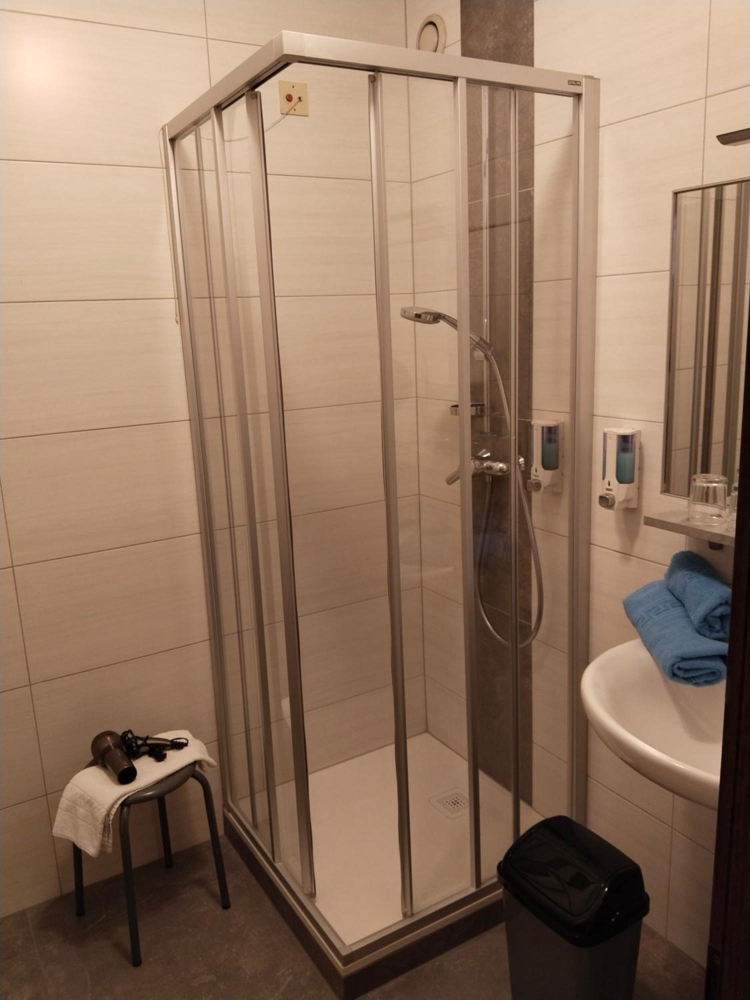 Dolomitenhotel Лиенц Екстериор снимка